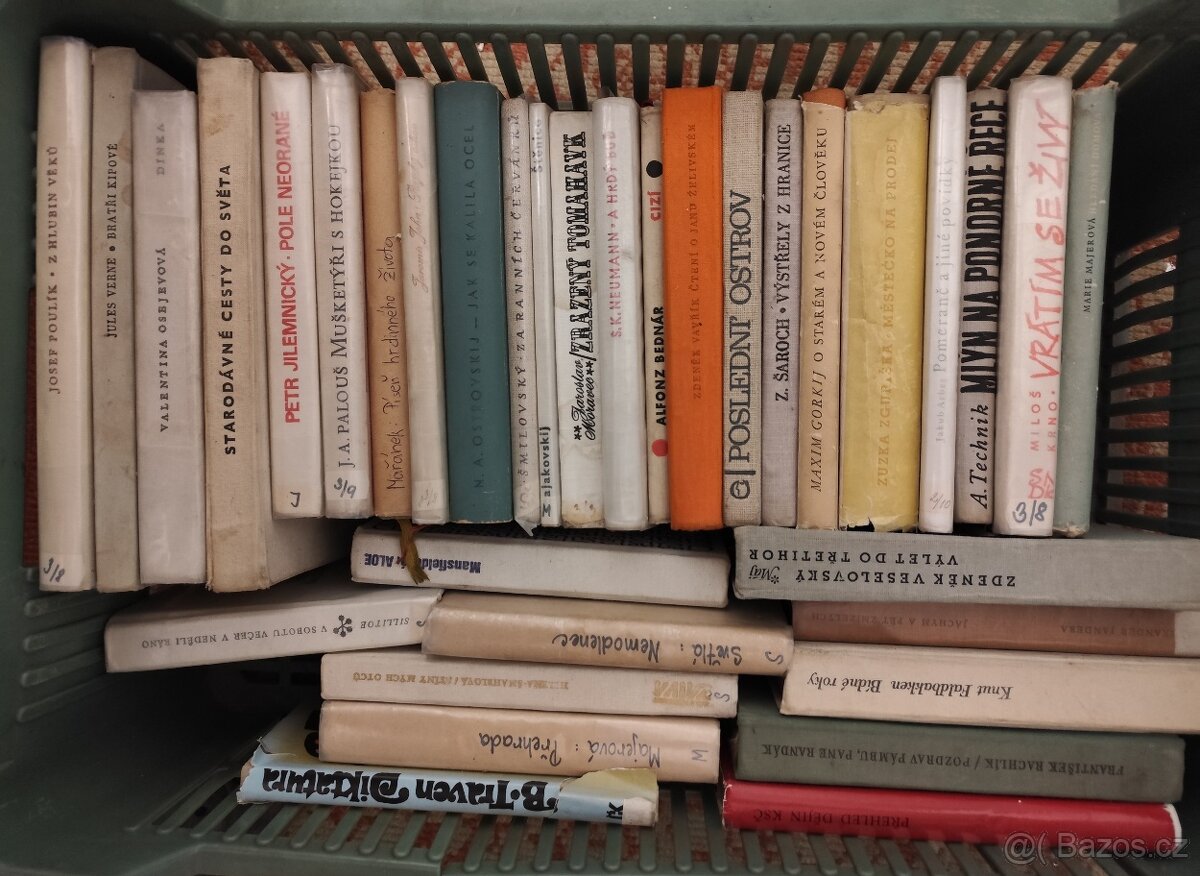 Knihy různých druhů a žánrů - 6
