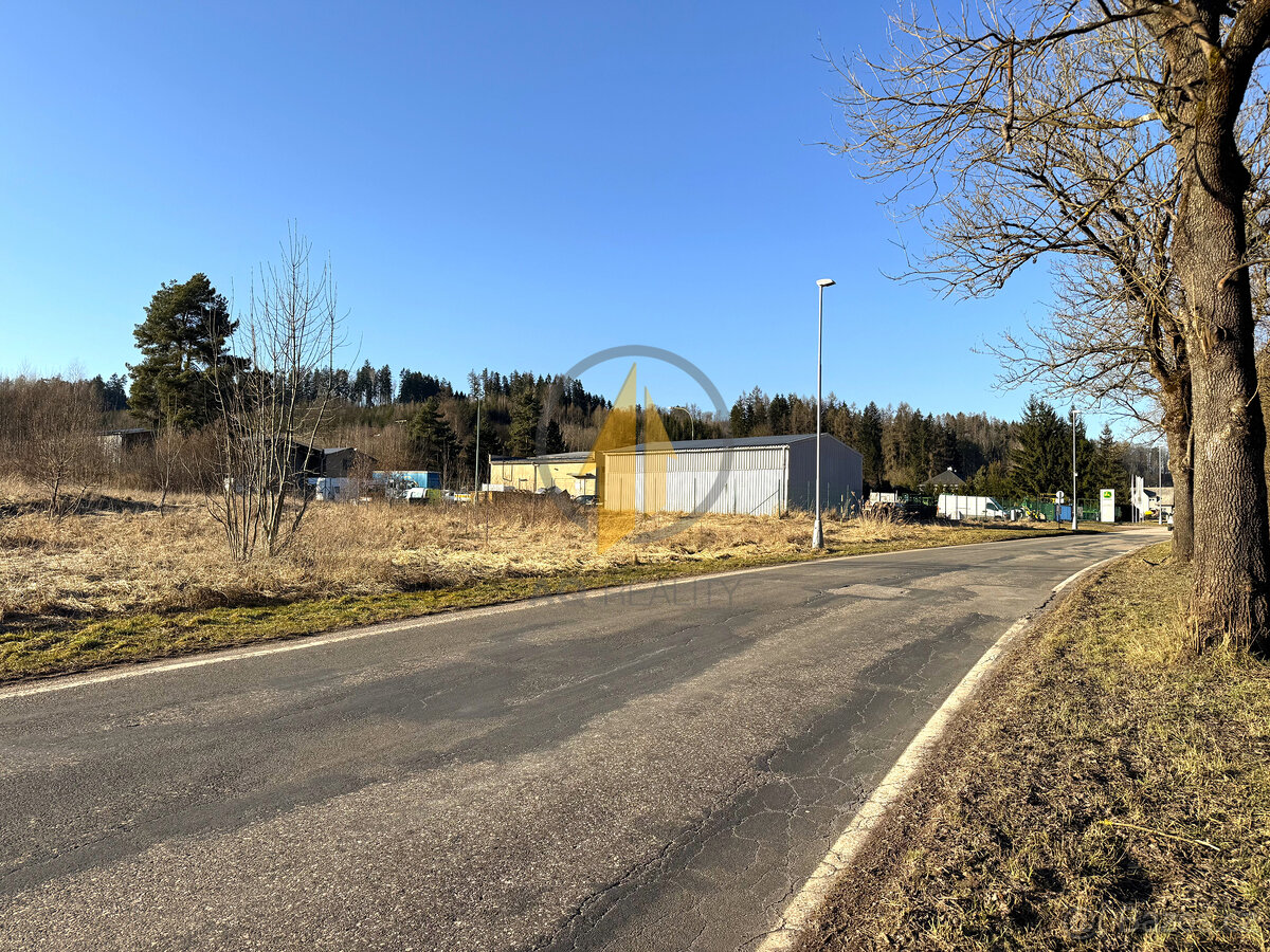 Prodej pozemku o CP 4486 m2 ke komerčním účelům v obci Stará - 6