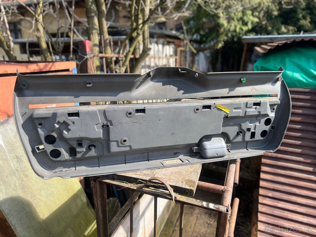 Výplň zadních výklopných dveří bmw e34 - 6
