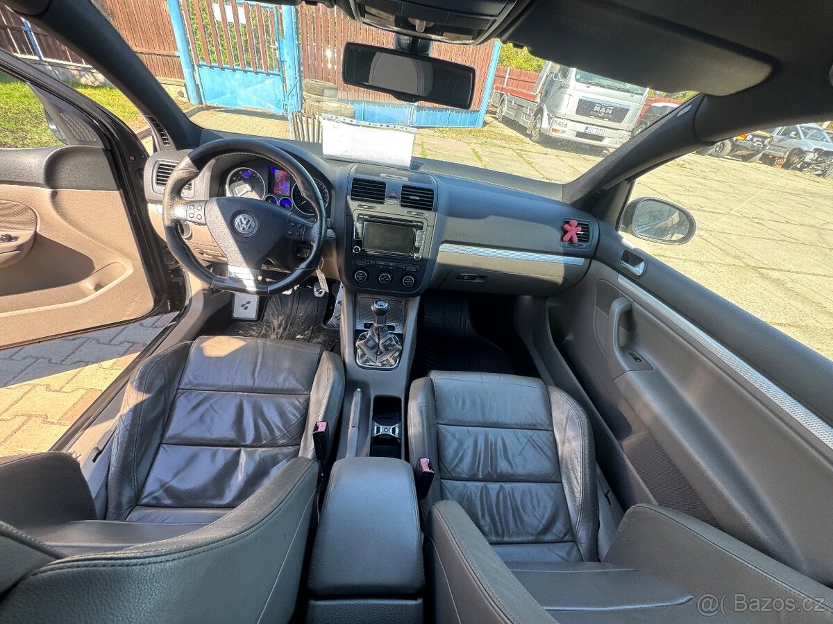 VW Golf mk5 R32 - 6