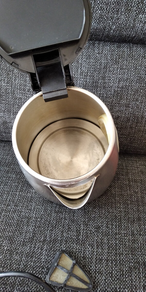 Kráječ na hranolky,plechy do trouby,skleněné víko, konvice - 6