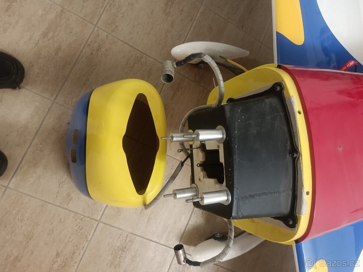 Prodám RC extra - 6