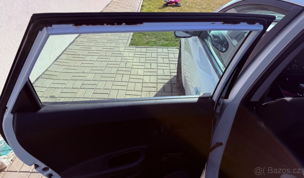 Kia Ceed 1.6 CRDi - 6