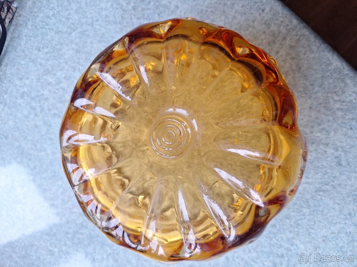 Popelník z hutního skla z období československa - 6