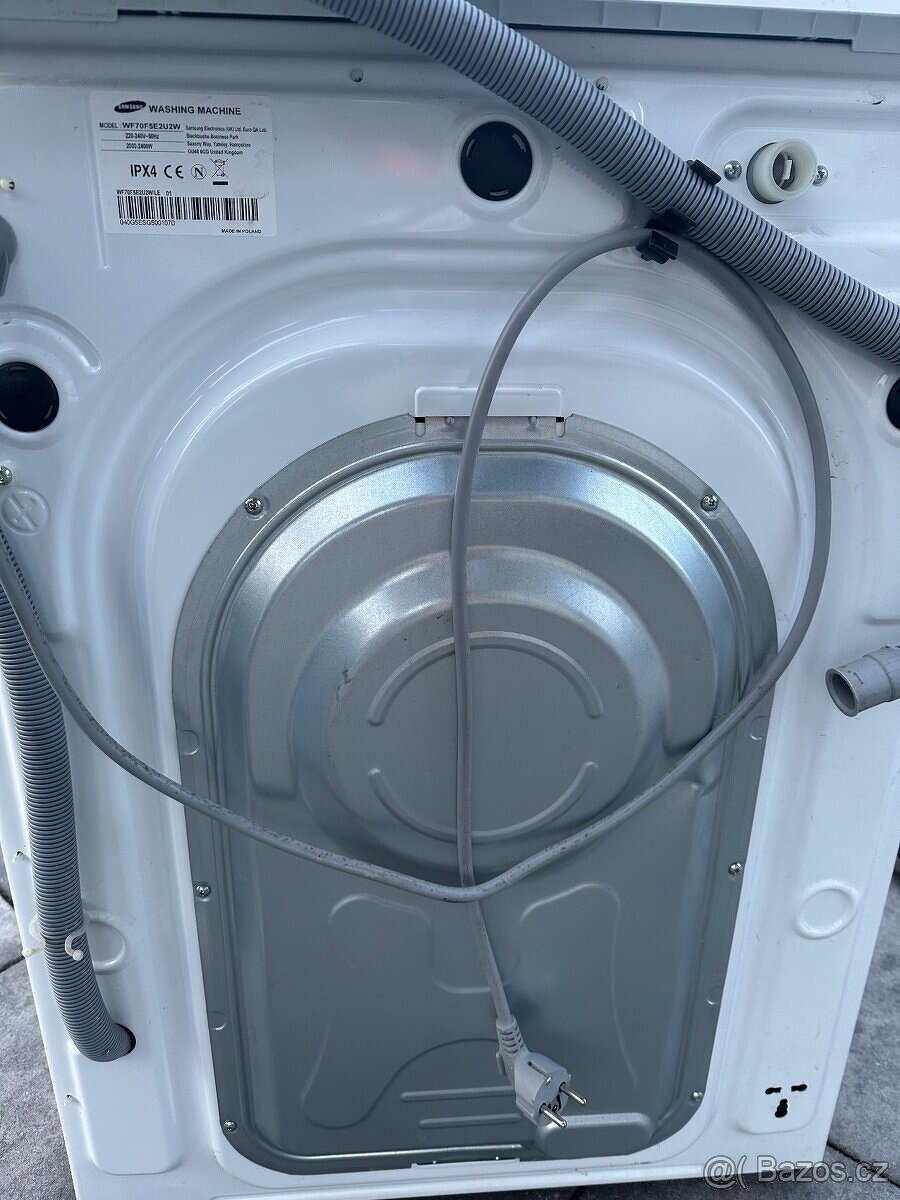 Pračka Samsung WF70F5E2U2W na 7kg - 6