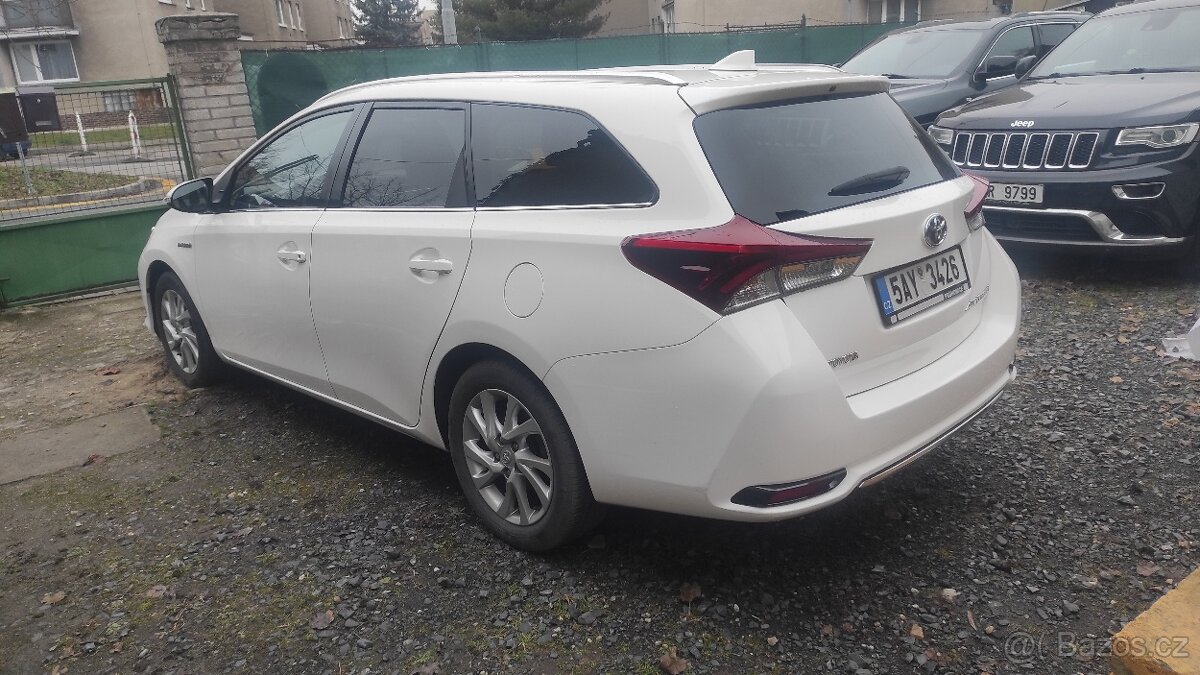 Toyota Auris 1.8i Hybrid, Combi. - 6