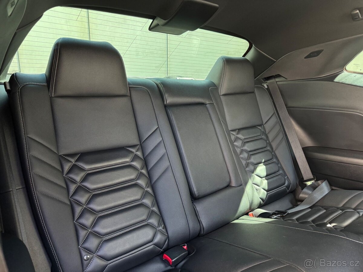 Dodge Challenger 5.7 HEMI V8 Shaker - 6