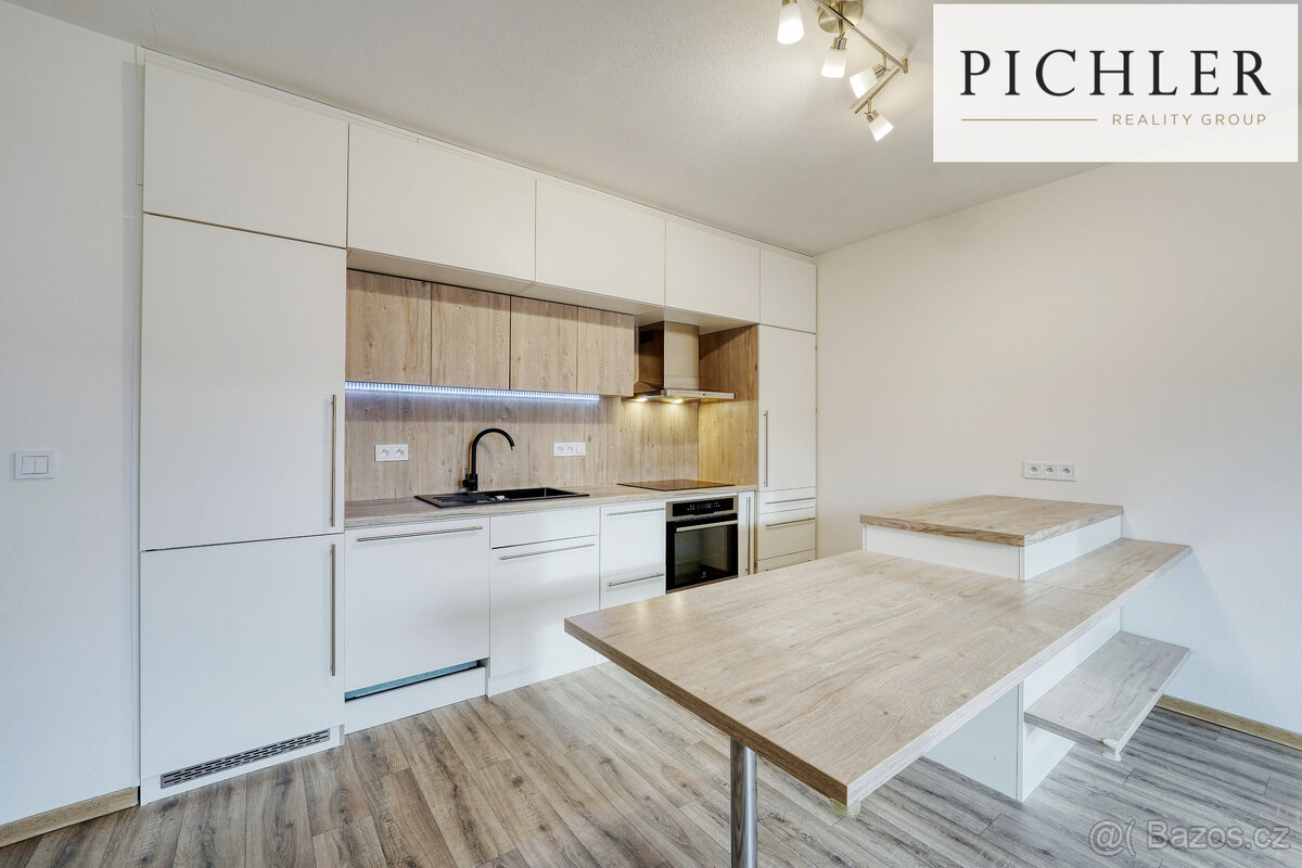 Prodej bytu 2+kk s balkonem a parkovacím stáním, 64 m², Holý - 6