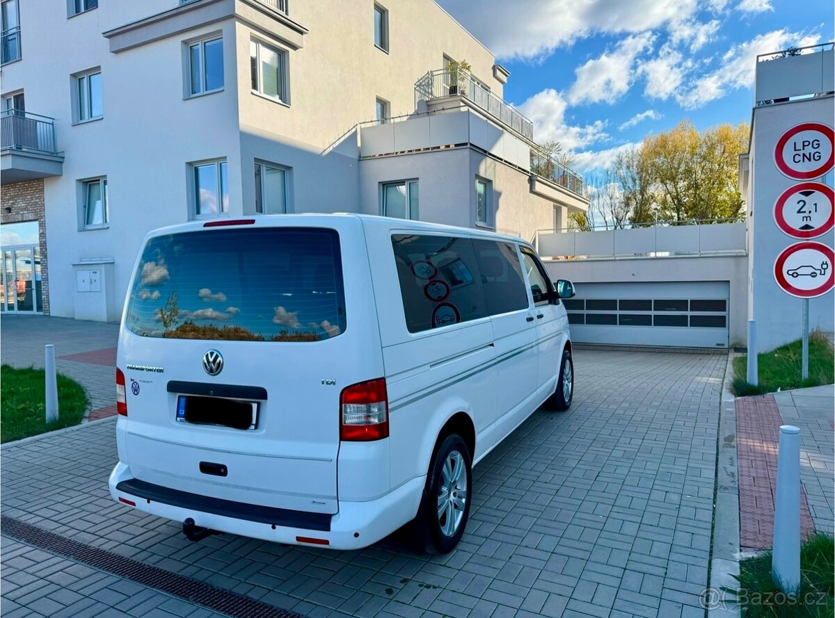 Vw Caravelle 2.0 TDi 103Kw 9-míst long 2011, pěkný stav - 6