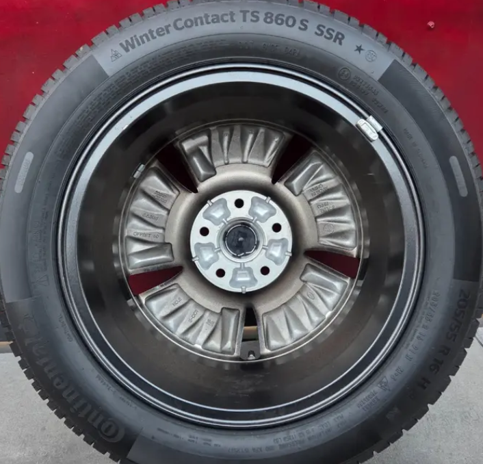 16" -ZIMNÍ OBUTÁ KOLA 5x114.3 HYUNDAI LONIG+ČIDLA - 6