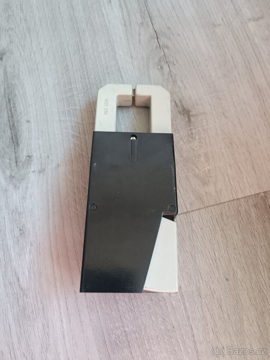 Malý klešťový Ampérovoltmetr PK111 - 6