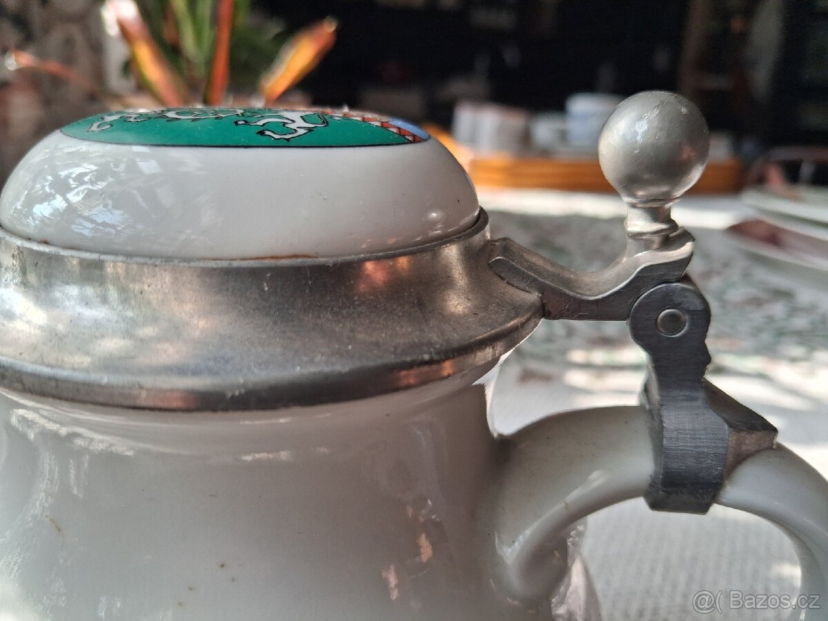Keramicky korbel s cínovým víkem - 6