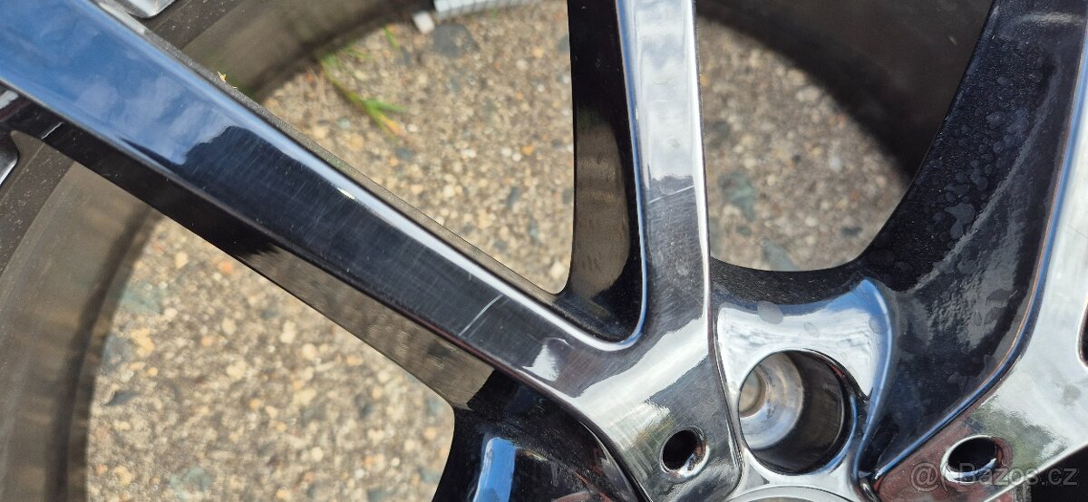 Originální Mercedes CLE AMG disky R18 + zimní Pirelli 245/45 - 6