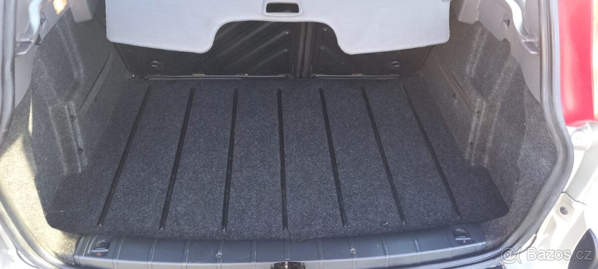 Peugeot 206sw 1.4HDI tažné zařízení,klimatizace - 6