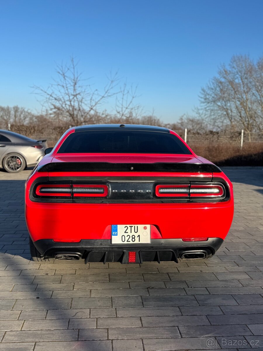 Dodge Challanger - 6