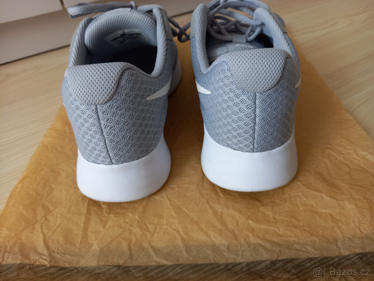 Tenisky NIKE TANJUN - velikost 40.5 - 6