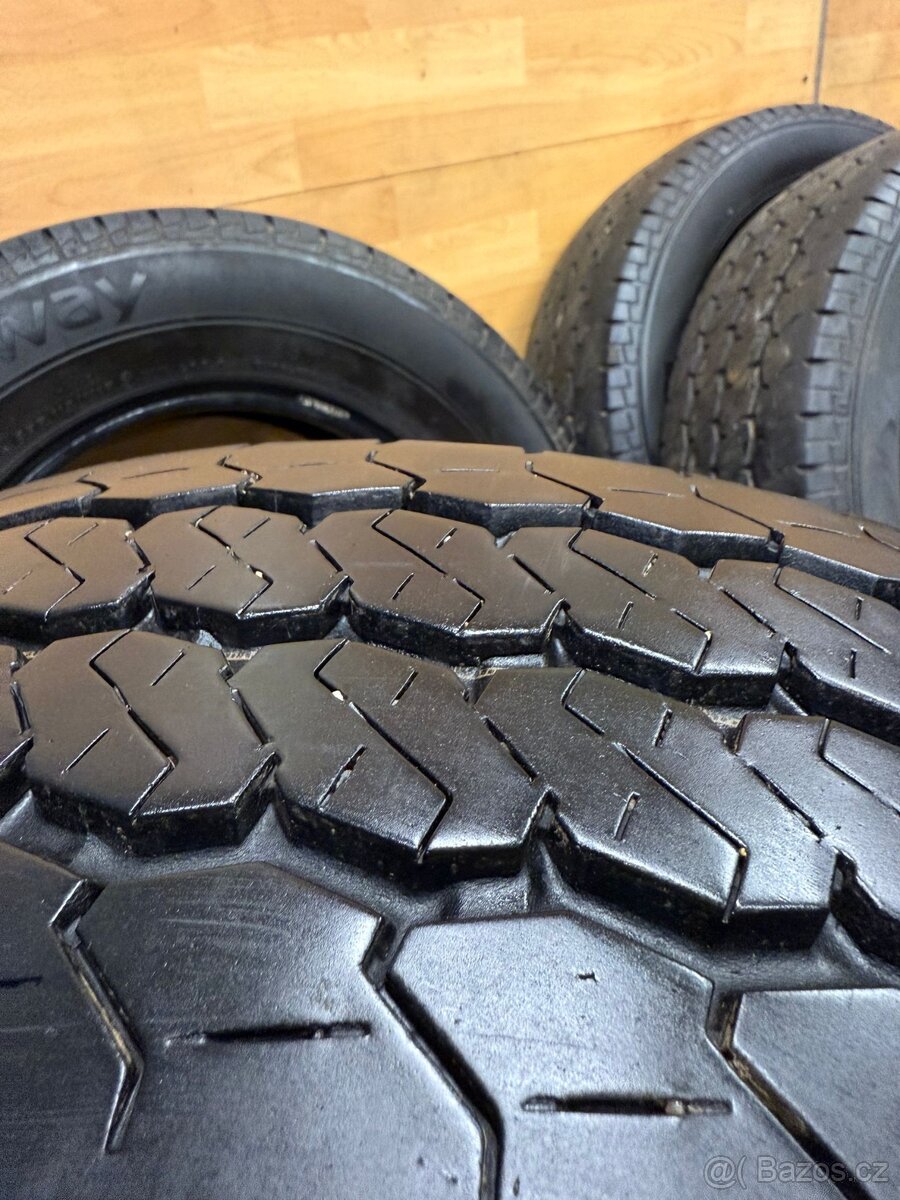 Letní pneu 215/75/16C č.2 - 6