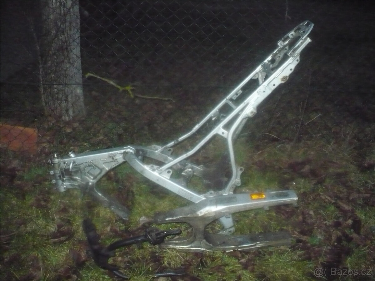 BMW F 650 r. 95 díly - 6