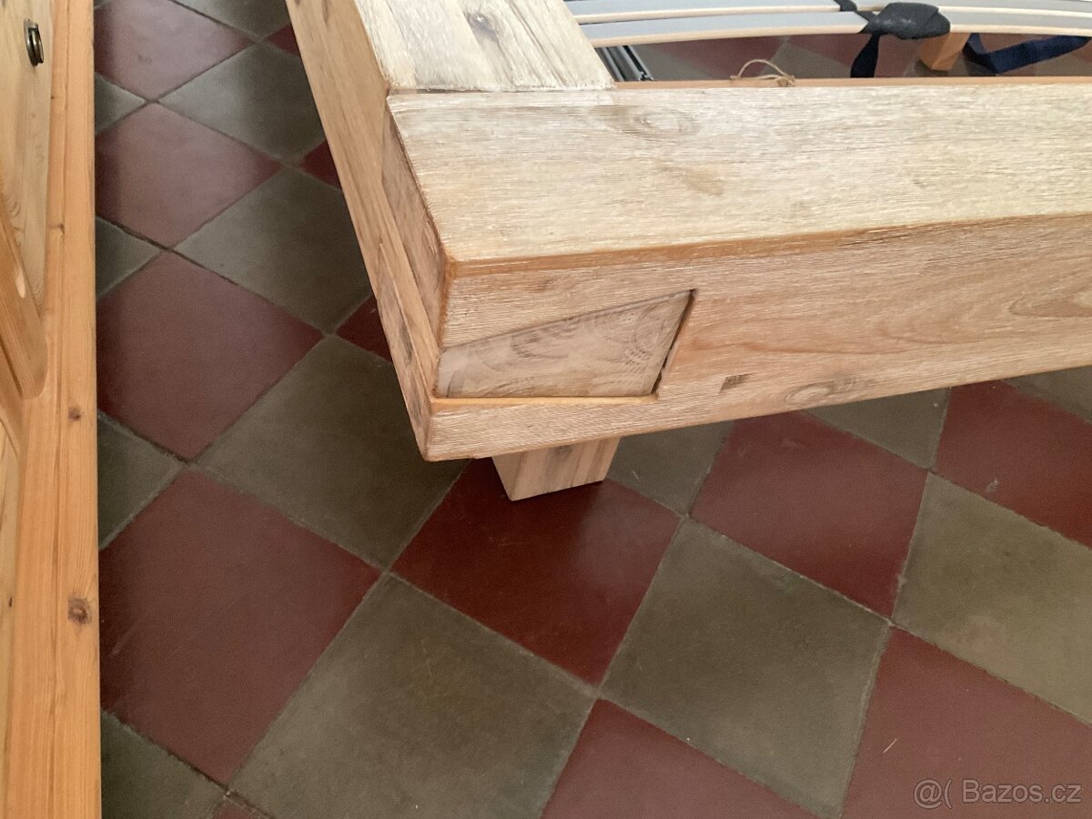 Velká manželská postel akácie Masiv - 6