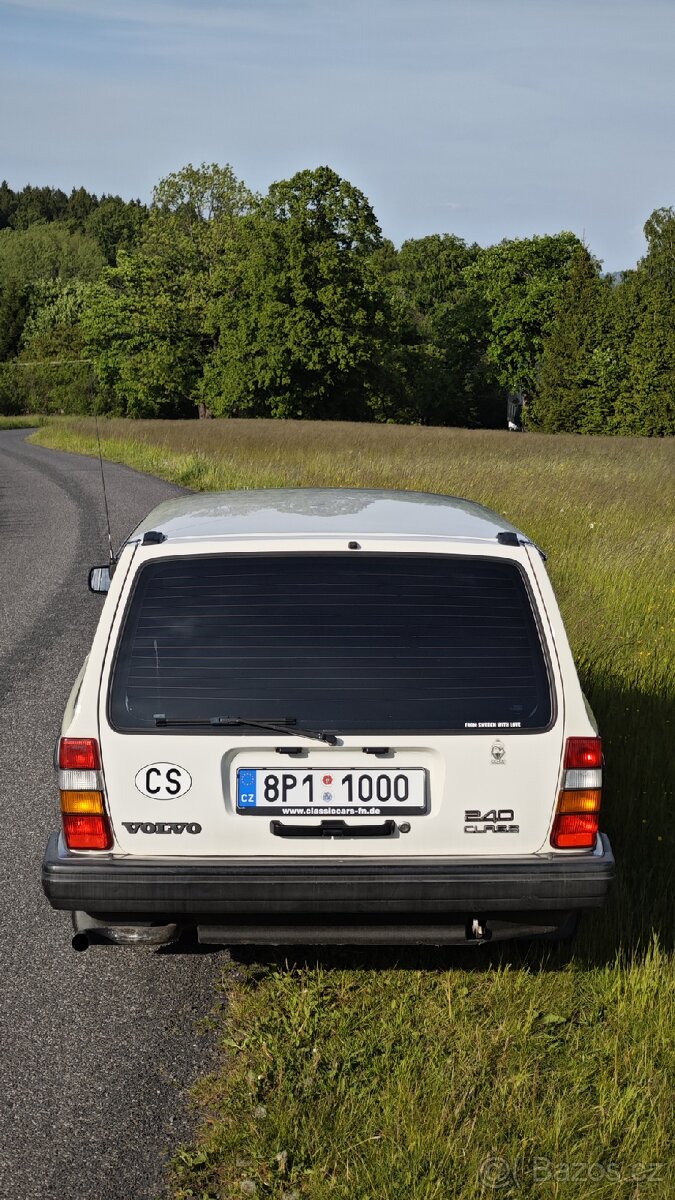 Volvo 240 - 6
