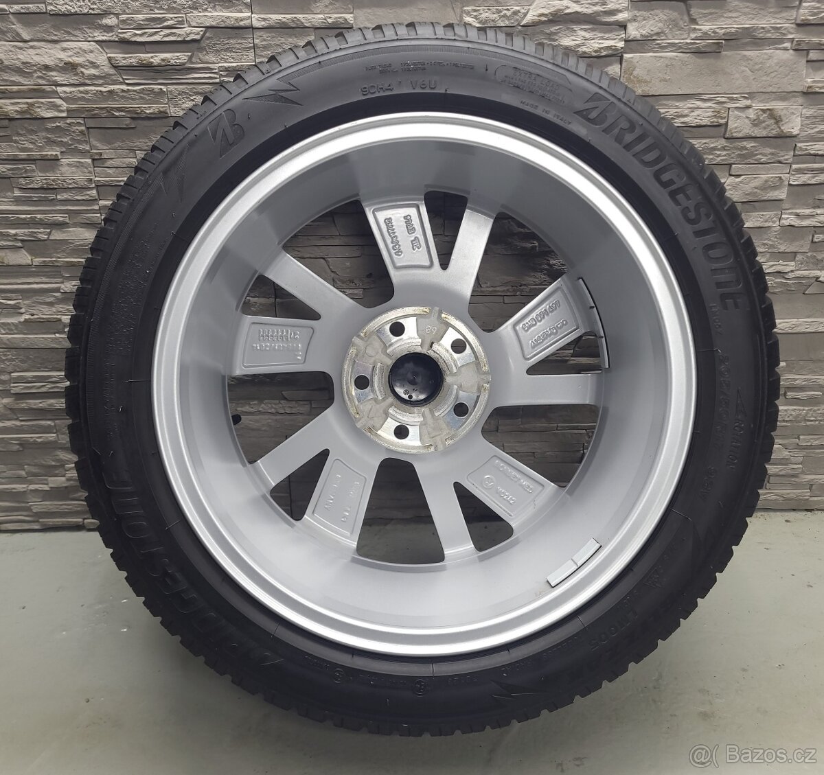 17" Originál VW Gavia 5x112 zimni pneu 5-7mm - 6