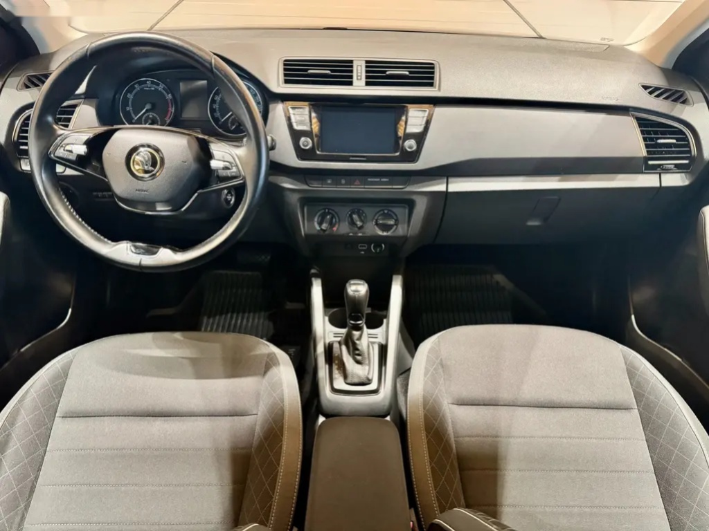 Škoda Fabia, 1.0 TSi DSG Ambition Plus - 6