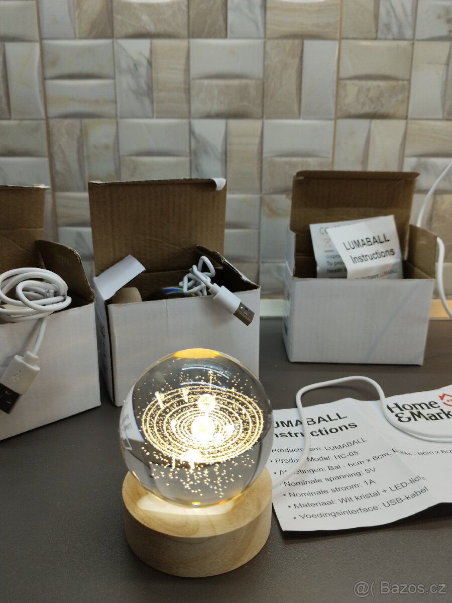 Lampička s křišťálové koule - 6