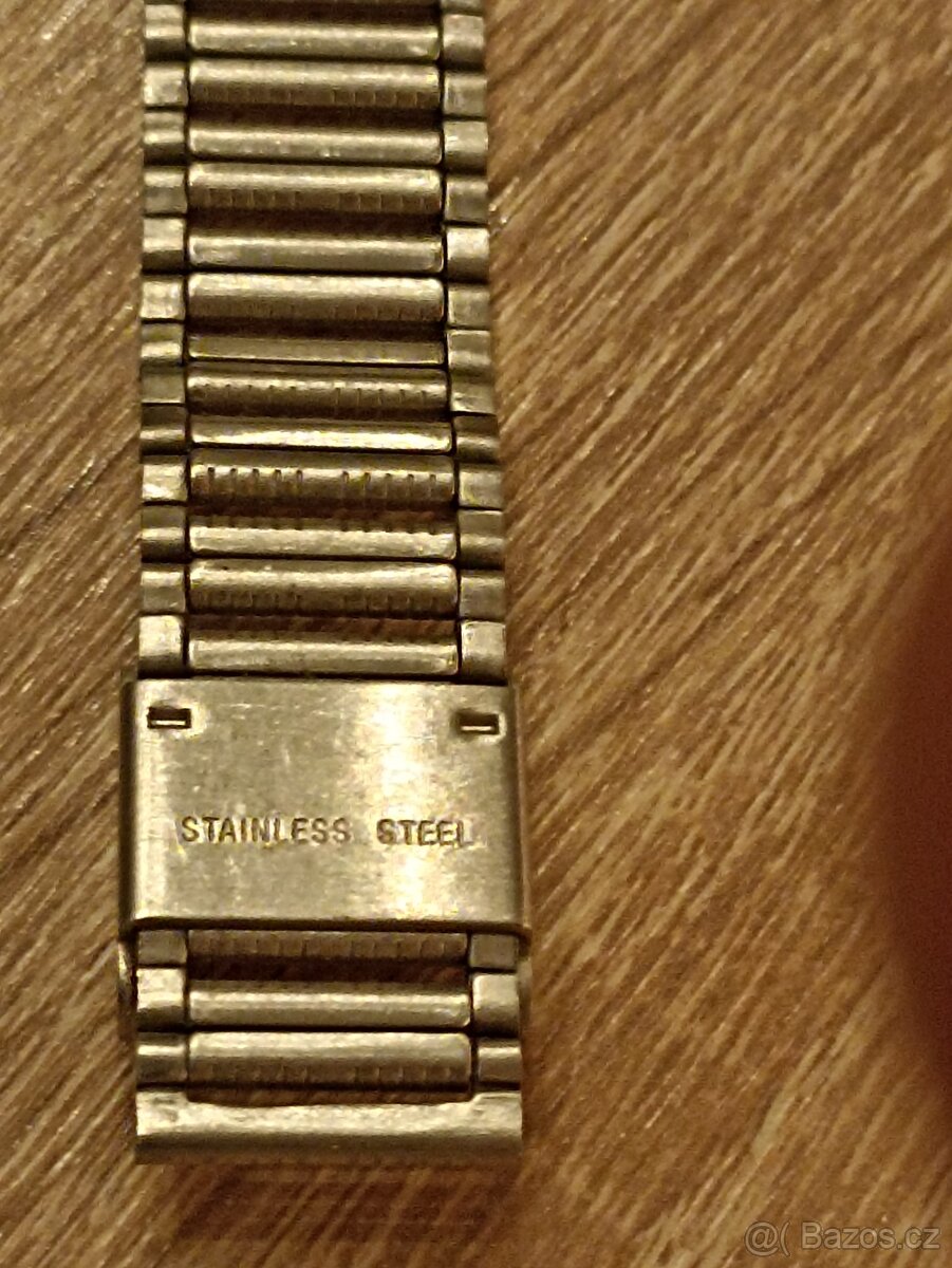 Retro digitální hodinky Levis - 6