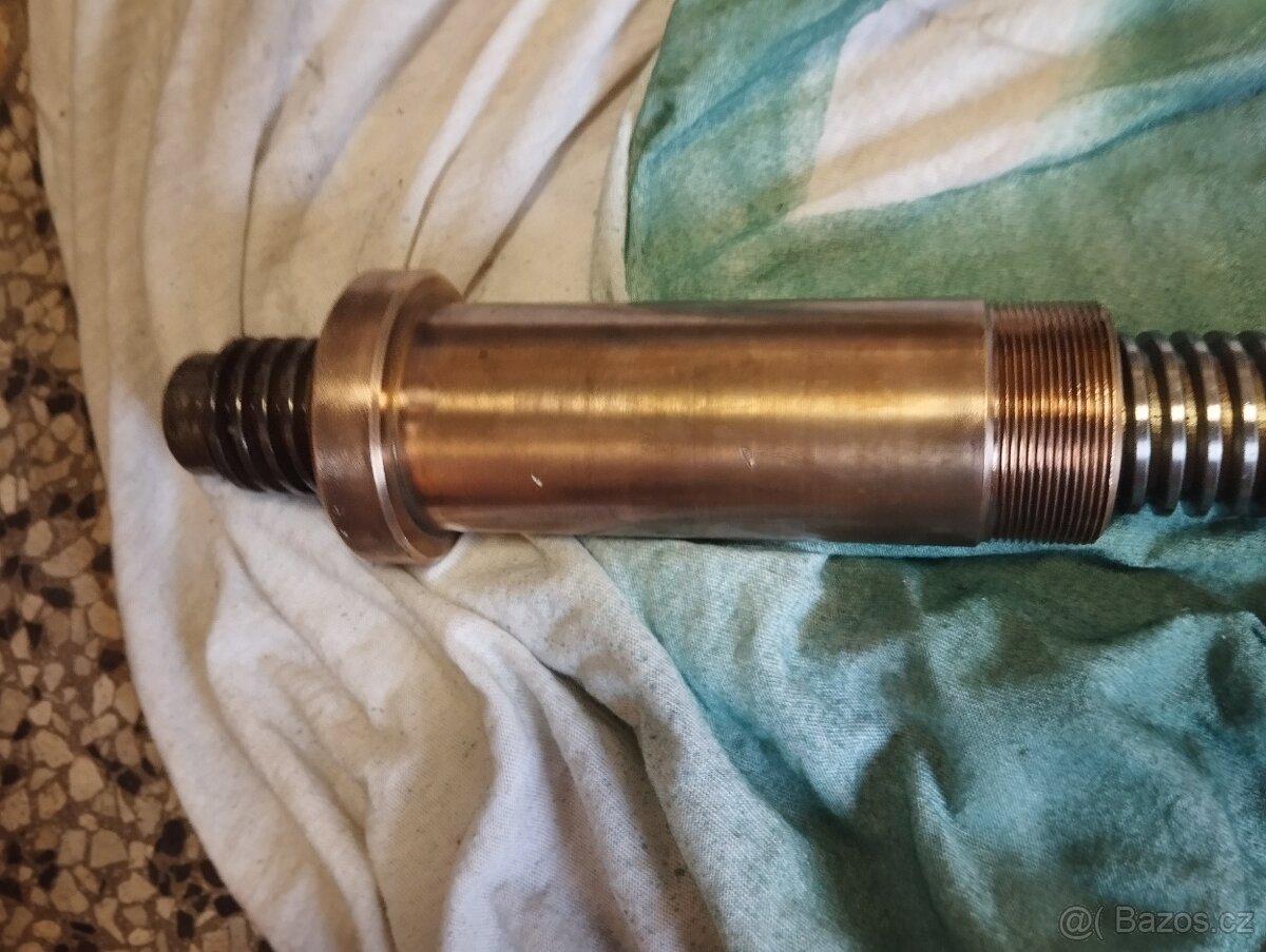 Trapézový šroub/šroubovice - 6