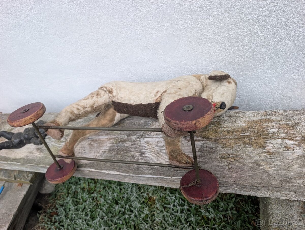 hracka na koleckach - 6