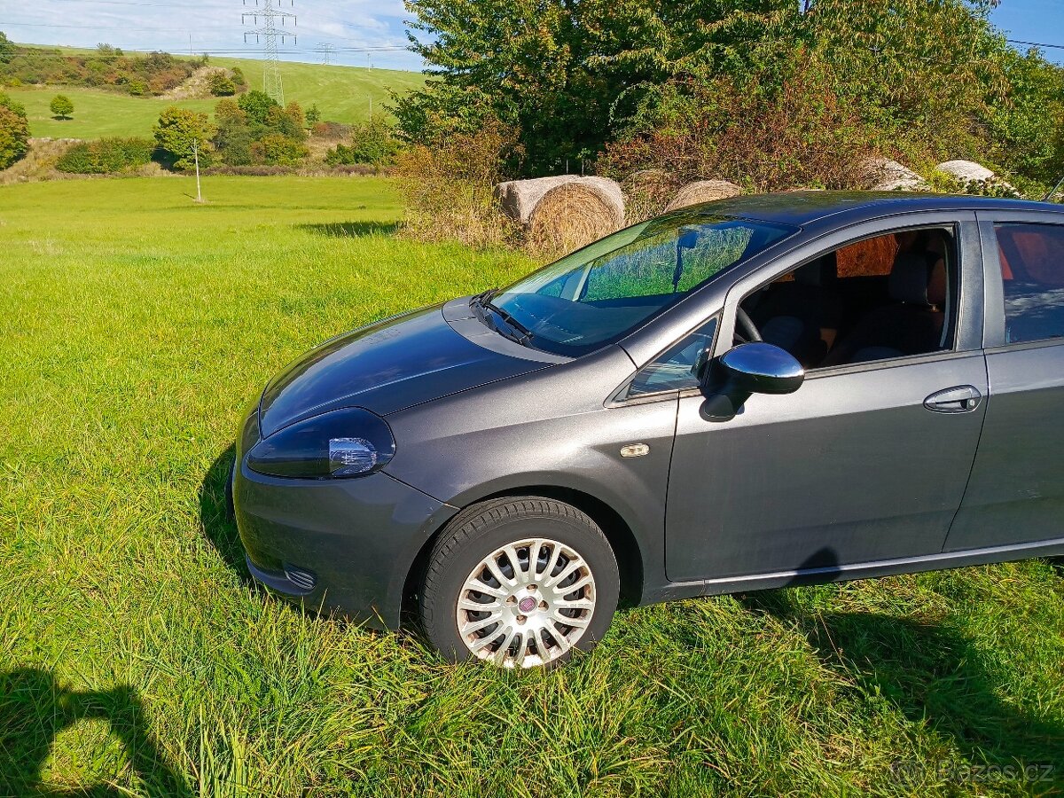 Fiat Grande Punto - 6
