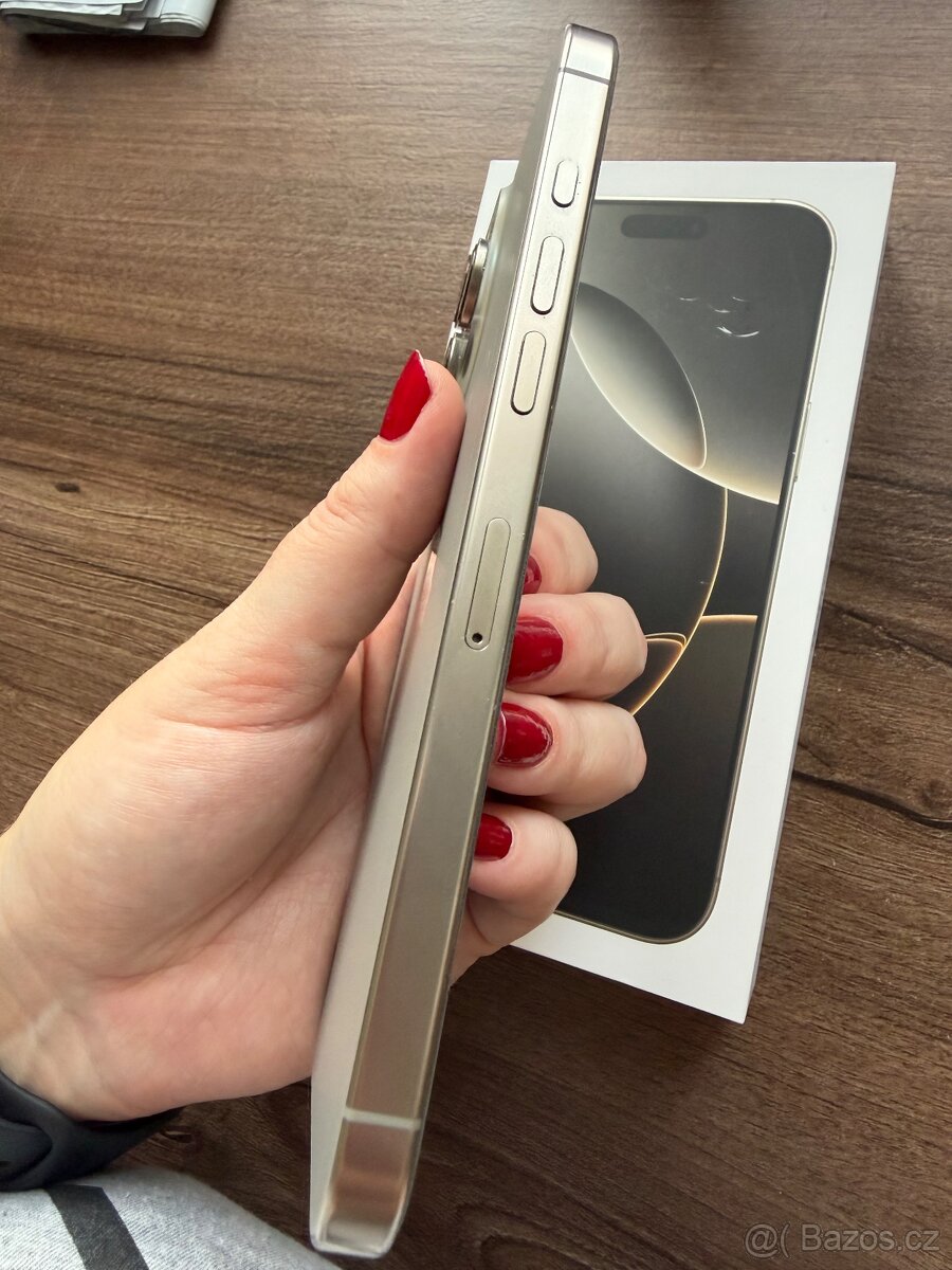 Iphone 16 Pro Max 256GB Přírodní titan - záruka - 6