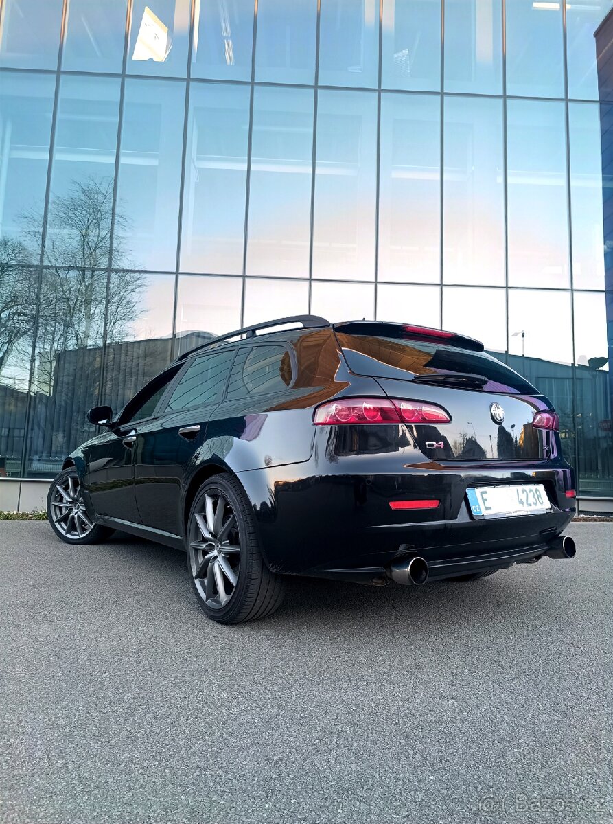 Alfa Romeo 159 3.2Jts 191kw V6 4x4 Elegante - 6