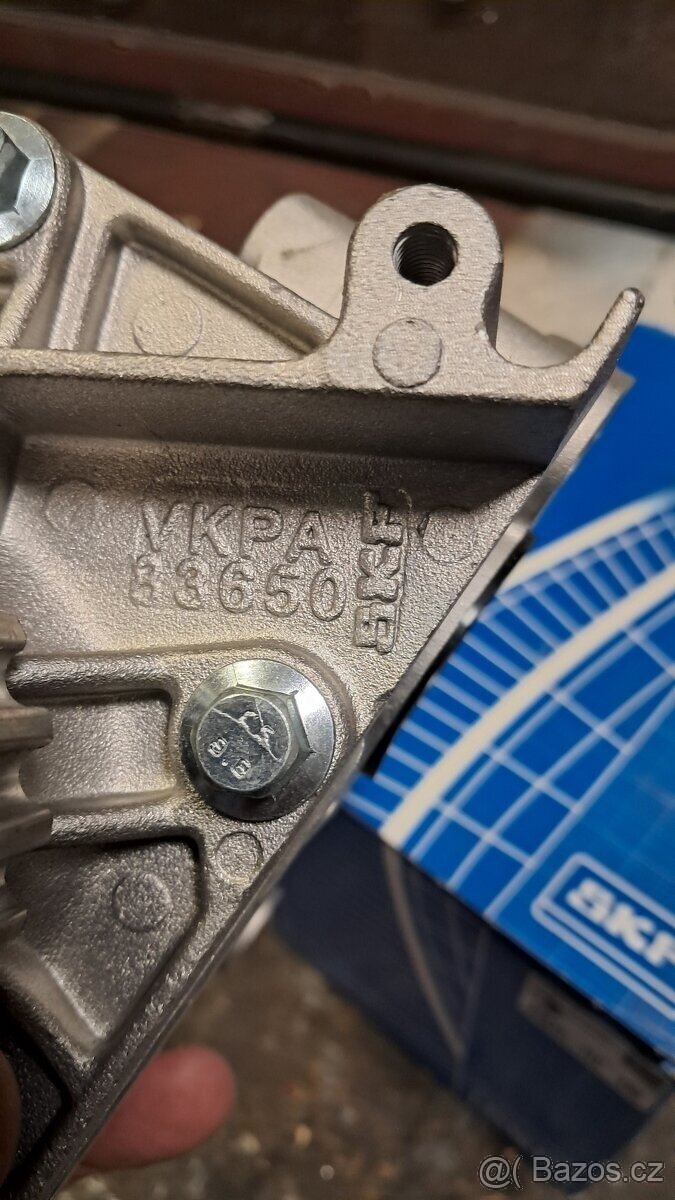Úplně nová vodní pumpa SKF VKPA 83650 - 6