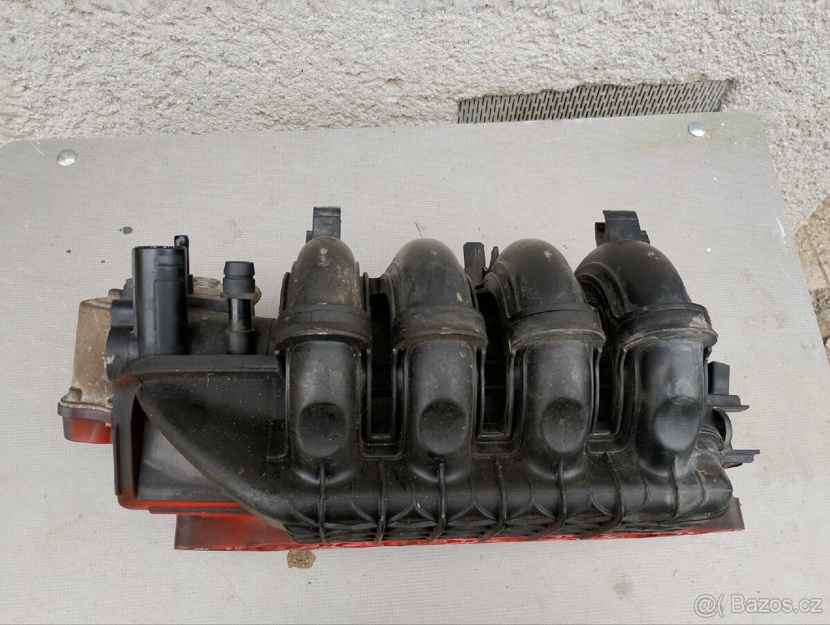 Sání a škrtící klapka 1.4 16v fabia golf Ibiza atd.. - 6