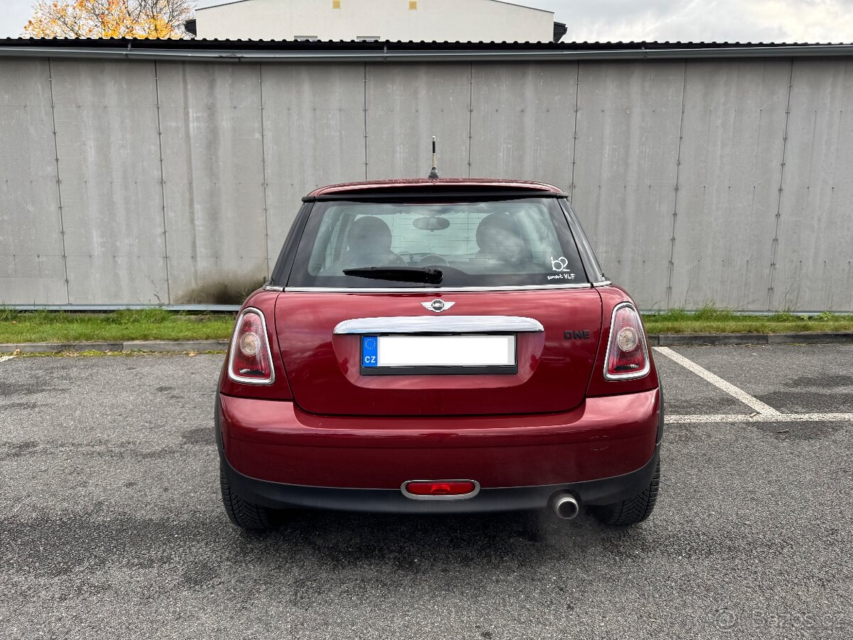 Mini Cooper One R56 1.4,Klima,15”alu,Serviska - 6