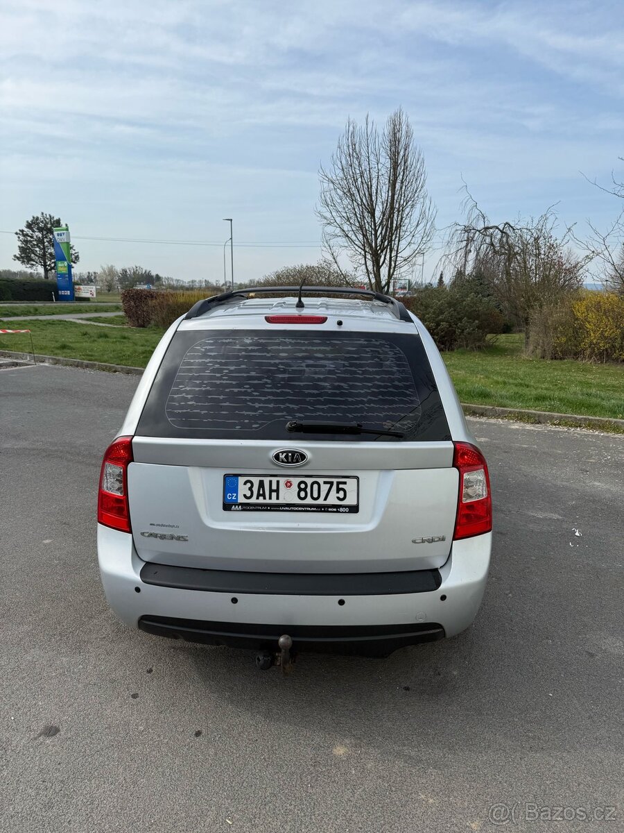 Kia Carens 2.0 CRDi 103 kW - 6
