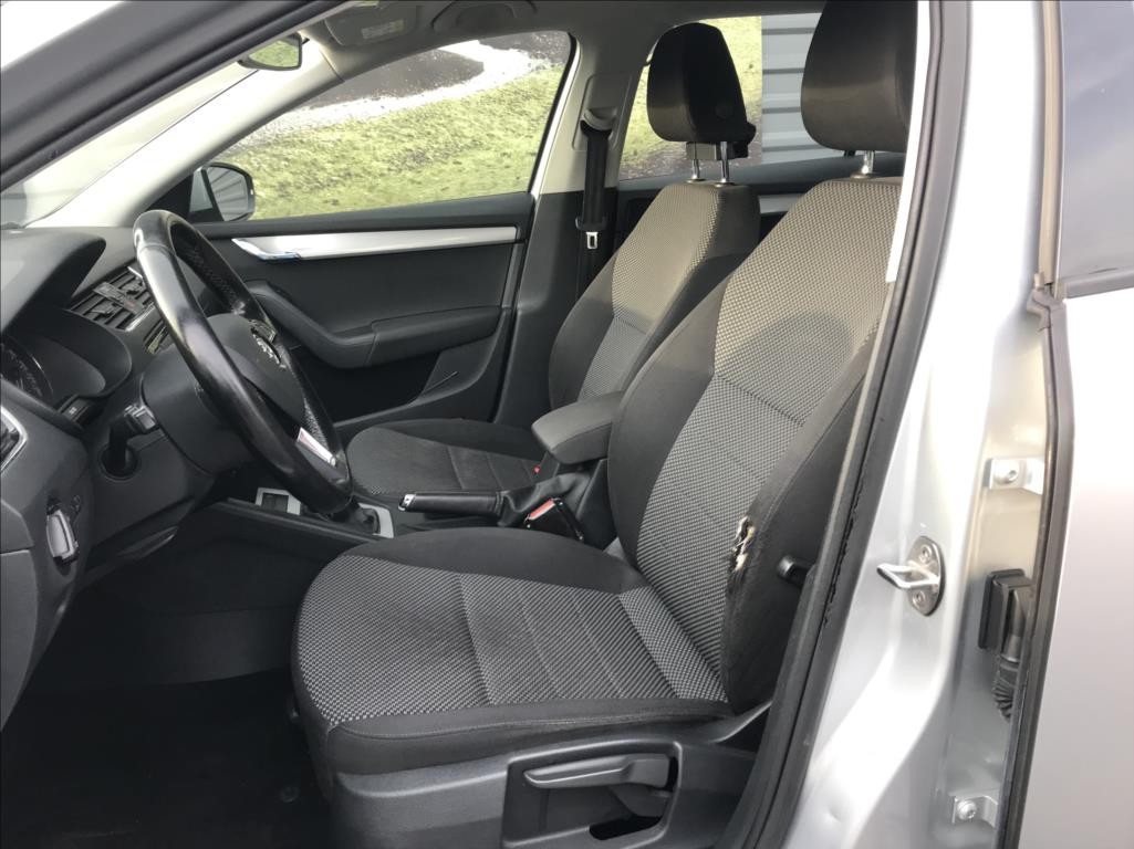 Škoda Octavia 1,6 (2017) - 6