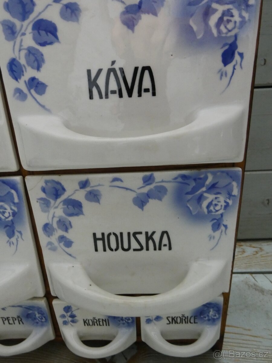 Staré kořenky-regál - 6