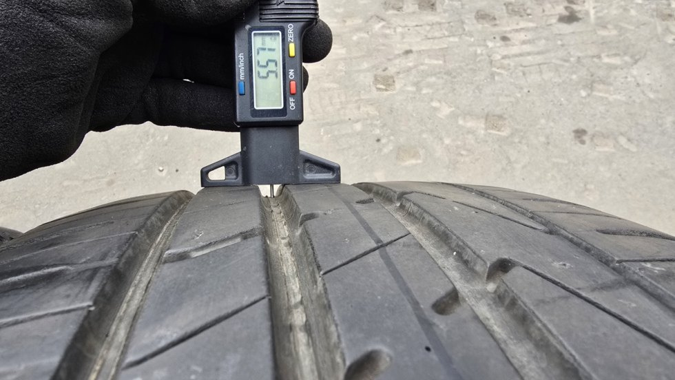 Letní pneu 235/50/19 Hankook - 6