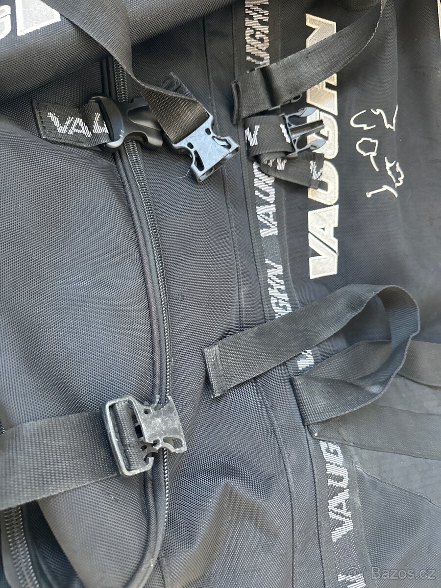 Hokejová taška Vaughn pro brankáře – na kolečkách - 6