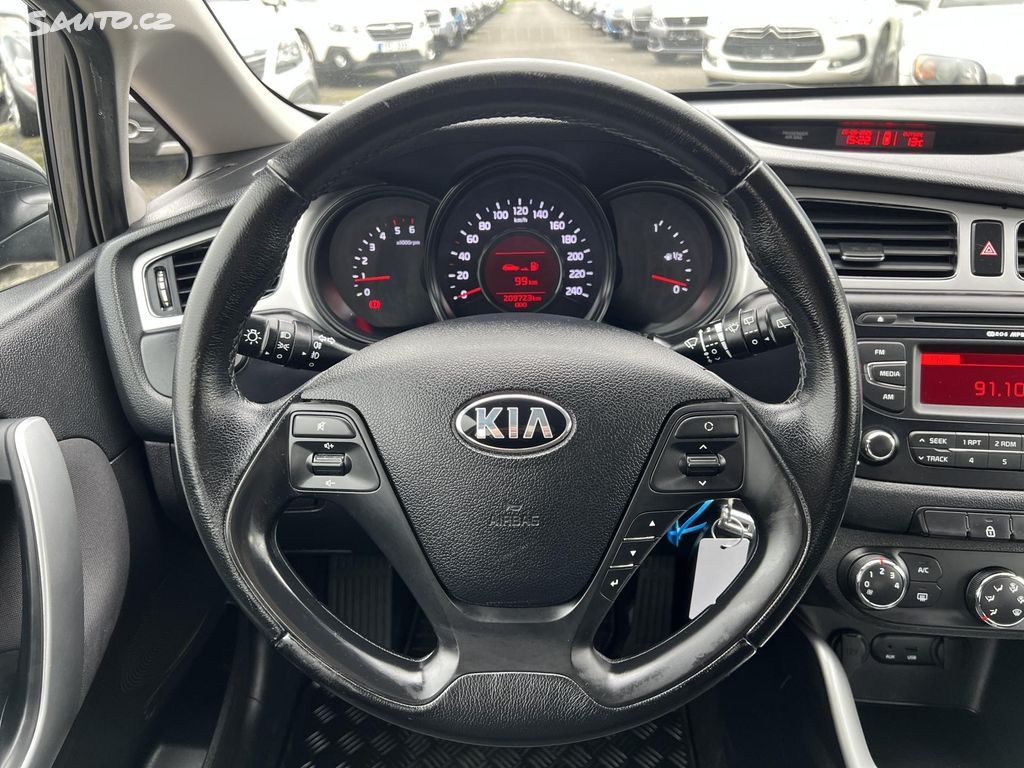 🚗 Kia Ceed 1.6CRDi KLIMA ALU KOUPENO V ČR - 6