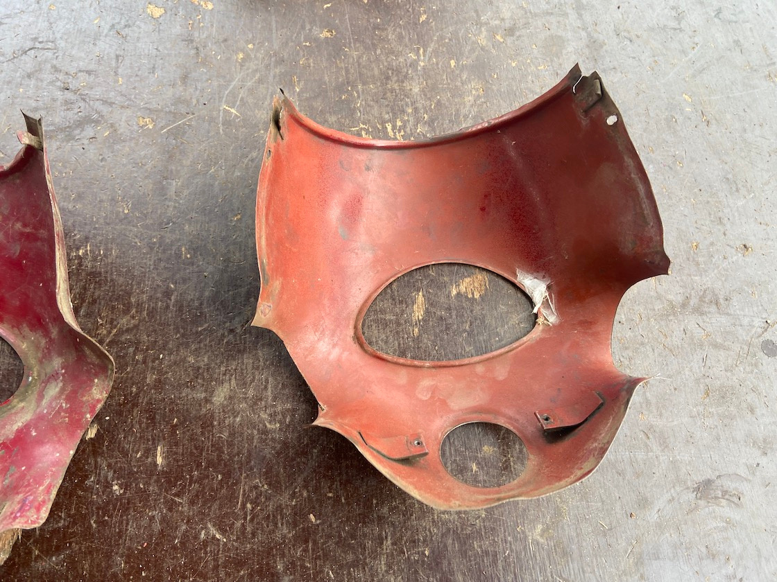 Predám vrchní maska JAWA 250 350 panelka, orezaná - 6