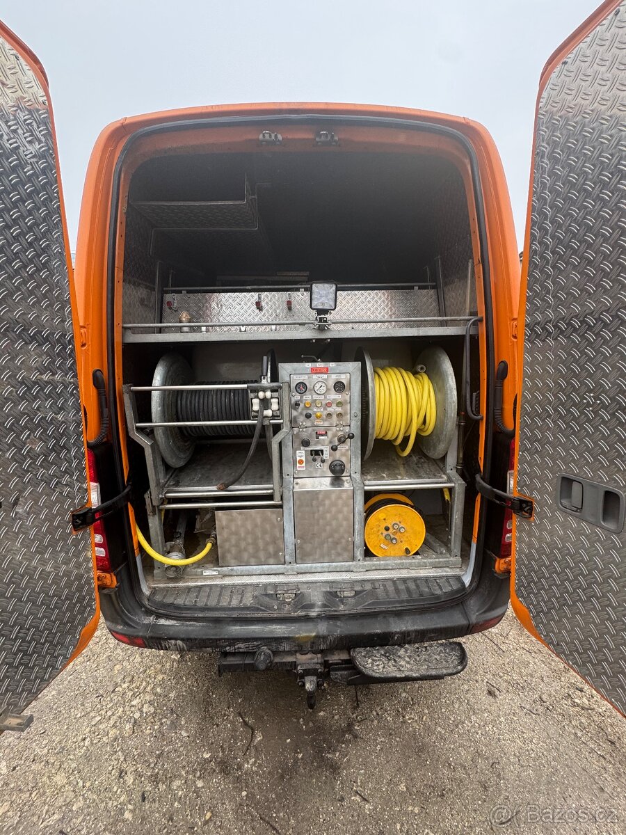 Kanalizacne vozidlo - 6