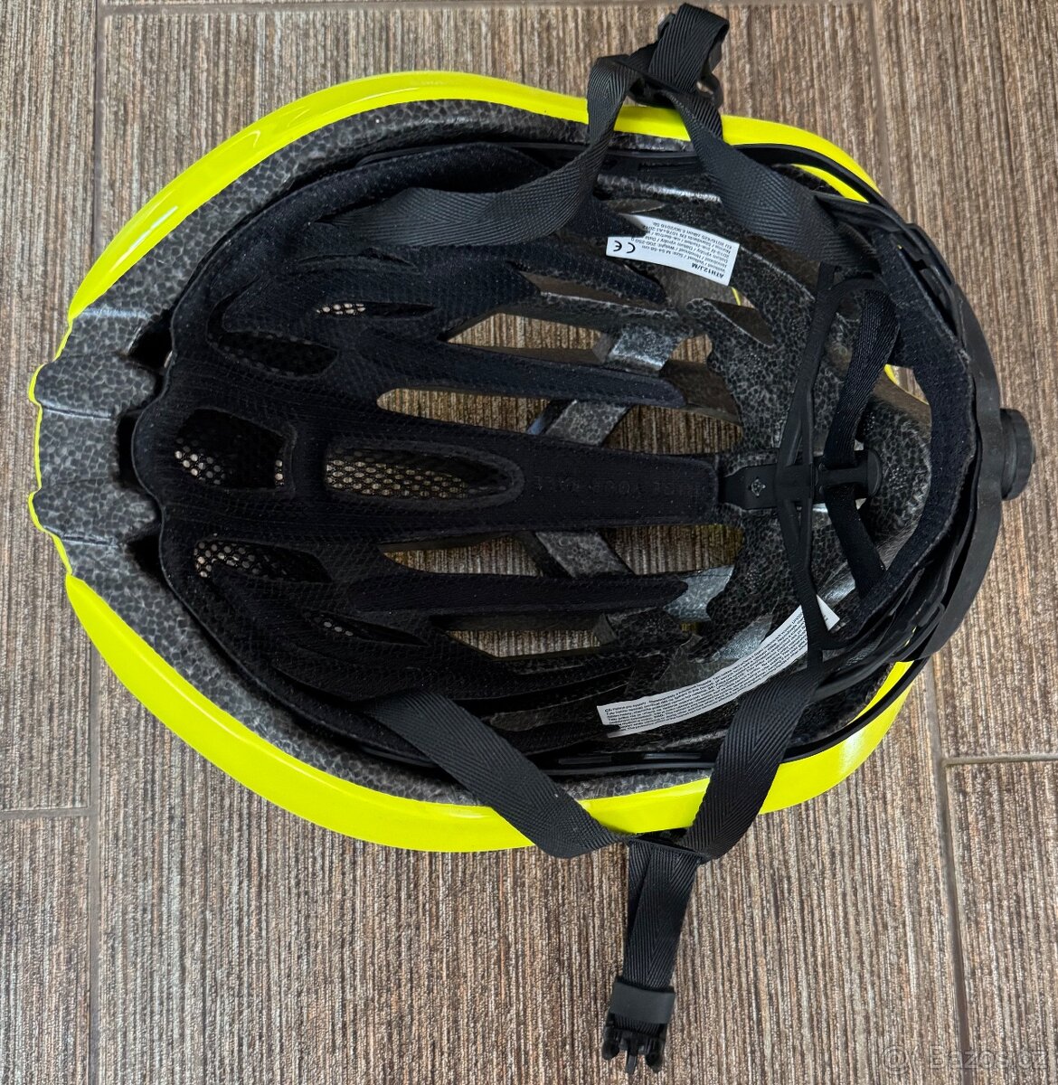 Cyklistická přilba R2 vel. M - 6