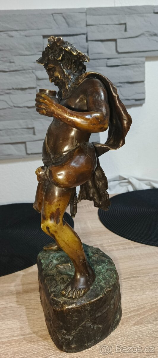 Bronzova socha brose - 6