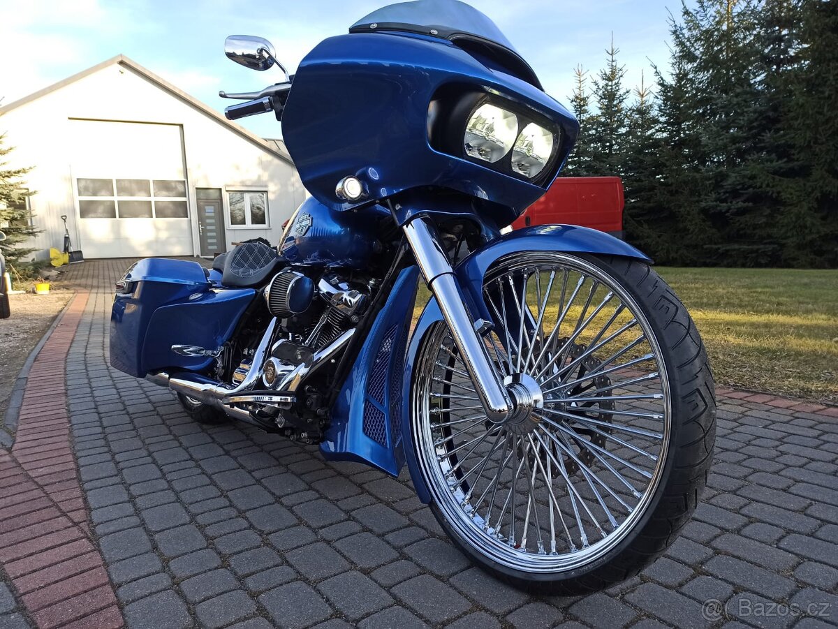 Road Glide Bagger - 6