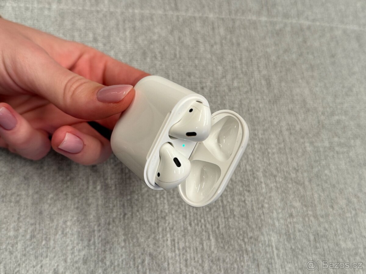 AirPods 2.generace - 6