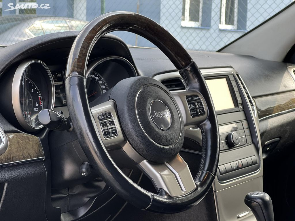 🚗 Jeep Grand Cherokee 3.0CRD 2011 OVERLAND KŮŽE KAMERA - 6