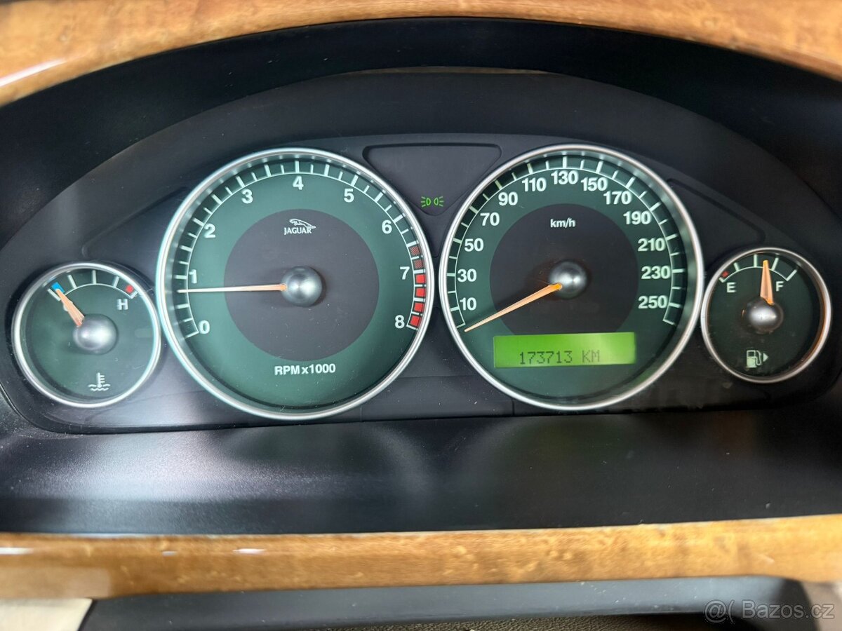 Jaguar X-type V6 - 6